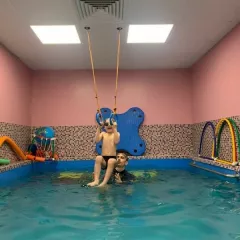 Центр грудничкового плавания Pool Kids