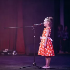 Студия эстрадного вокала «Рыжий кот» в КЦ "Вдохновение" (Ясенево)