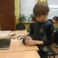 Первороботы Lego Wedo 2.0 в робошколе Электроник (ЦКиИ "Авангард")