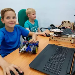 Курсы Lego EV3 в школе роботехники Cyber Class (Братиславская)