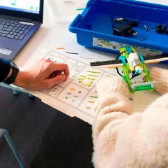 Курсы LEGO Wedo 2.0 + Scratch 3.0 в школе Alpha-Code (ТЦ Багратионовский)