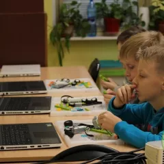 Робототехника на базе конструктора Lego Wedo 2.0 в робошколе Электроник (ДК "Братеево")