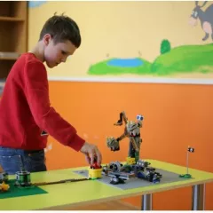Курс "Знакомство с LEGO Mindstorms Ev3" от клуба роботехники Robotronix (Бунинская аллея)