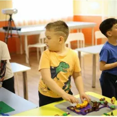 Курс "Робототехника с LEGO WeDo-1" от клуба роботехники Robotronix (Бунинская аллея)