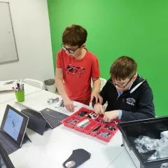 Курсы Lego Mindstorms EV3  в школе Alpha-Code (Lancman School - Арбатская)