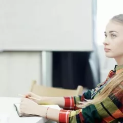 Подготовка к ЕГЭ по русскому языку в Lomonosov School (Онлайн)