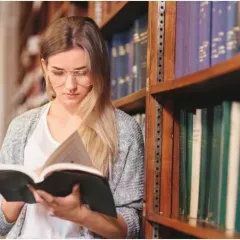 Подготовка к ЕГЭ по литературе в школе Maximum Education (Онлайн)