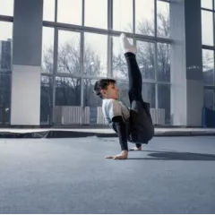 BREAK DANCE Центр новой культуры "Мир" (Смоленская)