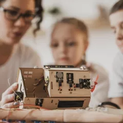 Курс схемотехники в клубе Roboschool (Онлайн)