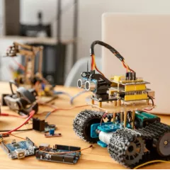Первороботы на базе конструктора Lego Wedo 2.0 Робошкола "Электроник" (Сокольники)