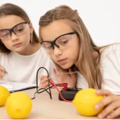 Робототехника на базе Lego WEDO 2.0 Робошкола "Электроник" (Щукинская - ул. Авиационная, 79Б)