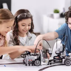 Робототехника на базе Lego MINDSTORMS EV3 Робошкола "Электроник" (Лермонтовский проспект - Лермонтовский проспект, д.2, к.2)
