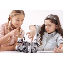 Первороботы на базе конструктора Lego Wedo 2.0 Робошкола "Электроник" (Марьино - Марьинский бульвар, д.7)