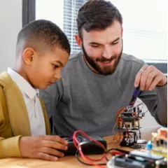 Первороботы на базе конструктора Lego Wedo 2.0 Робошкола "Электроник" (Домодедовская - ул. Маршала Захарова, д. 3)