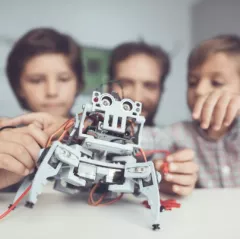 Робототехника на базе Lego WEDO 2.0 Робошкола "Электроник" (Улица Академика Янгеля - Чертановская улица, д.41, к.3)