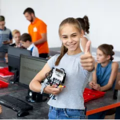 Робототехника на базе Lego WEDO 2.0 Робошкола "Электроник" (Улица Академика Янгеля - ул. Кировоградская, д. 44 б)