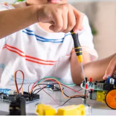 Робототехника на базе Lego WEDO 2.0 Робошкола "Электроник" (Киевская)