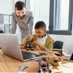 Первороботы на базе конструктора Lego Wedo 2.0 Робошкола "Электроник" (Ховрино)