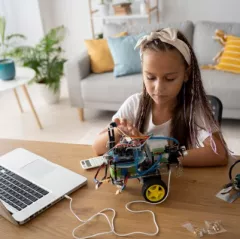 Первороботы на базе конструктора Lego Wedo 2.0 Робошкола "Электроник" (Лермонтовский проспект - Жулебинский бульвар, д.5)
