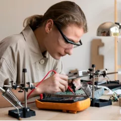 Робототехника на базе Lego WEDO 2.0 Робошкола "Электроник" (Лермонтовский проспект - Лермонтовский проспект, д.2, к.2)