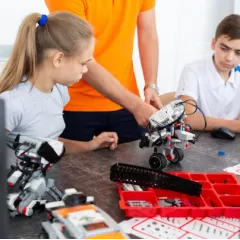 Робототехника на базе Lego WEDO 2.0 Робошкола "Электроник" (ЦСКА - ул. Авиаконструктора Микояна, дом 14, корпус 2)