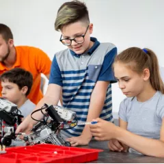 Первороботы на базе конструктора Lego Wedo 2.0 Робошкола "Электроник" (Тульская)
