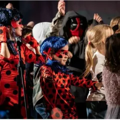 Уроки игры на музыкальных инструментах и вокала в школе "Не школа Kids" (Баррикадная)