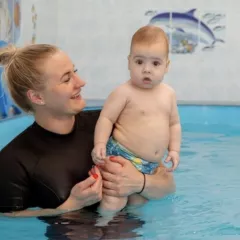 Грудничковое плавание в бассейне Aqua Baby Club пос.Отрадное