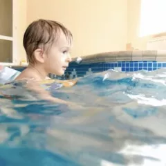 Плавание в акваклубе Немо м. Севастопольская
