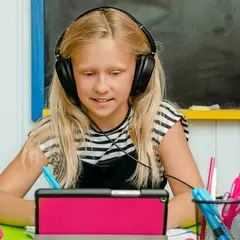 Иностранные языки для детей в Айтигенио Онлайн