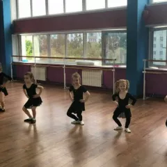 Детские танцы в школе Viva La Danza (Академическая)