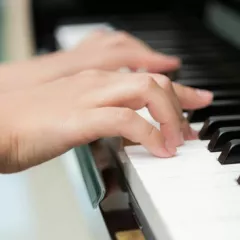 Фортепиано в школе ArbatGuitar (Новокузнецкая)