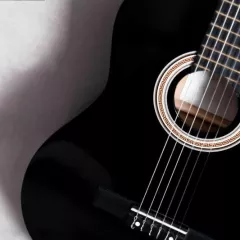 Акустическая гитара в школе ArbatGuitar (Парк Культуры)