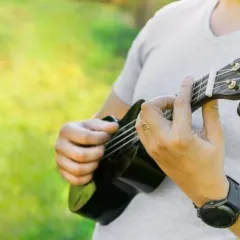 Укулеле в школе ArbatGuitar (Чистые пруды)