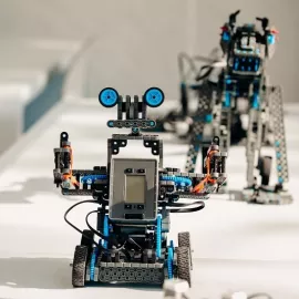 Курс «Юный инженер»  в студии HiRobot (Молодежная)