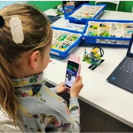 Курсы LEGO Wedo 2.0 + Scratch 3.0 в школе Alpha-Code (Lancman School  Шелепиха)