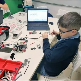 Курсы Lego Mindstorms EV3  в школе Alpha-Code (Lancman School  Багратионовская 2)