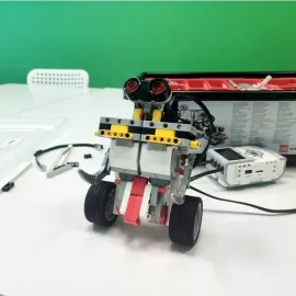 Курсы Lego Mindstorms EV3  в школе Alpha-Code (Lancman School Народное ополчение)