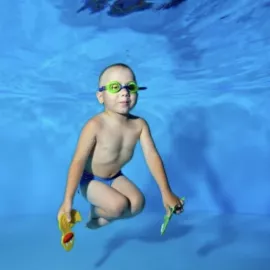 Плавание для детей в  акваклубе STARFISH м. Измайловская