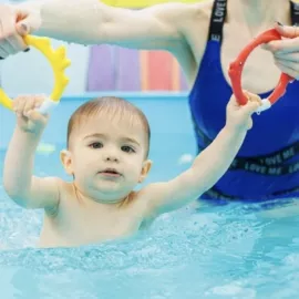 Плавание в бассейне  Aqua Baby Club г.Красногорск