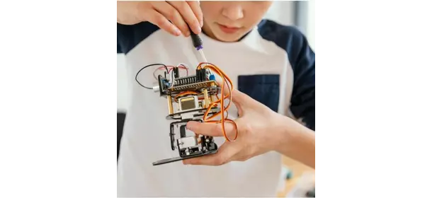 Перворобот WeDo в Чудо-школе Умница (Первомайская)