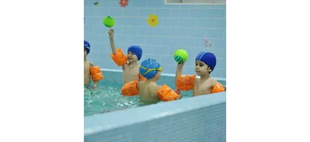 Школа плавания "Кроль" (Бассейн "Academkids")