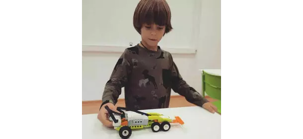 Кружок LEGO WeDo 2.0 в клубе MyRoboclub (Новые Черемушки)