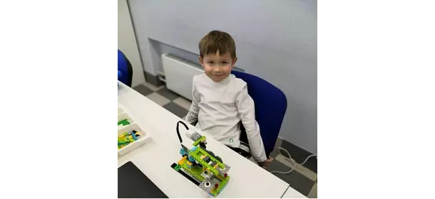 Робототехника на базе Lego WeDo 2.0 в школе Пиксель (Тульская Раменки)