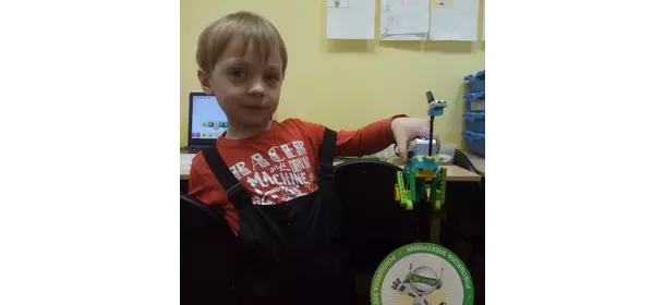 Первороботы Lego Wedo 2.0 в робошколе Электроник (ДС "People&kids")
