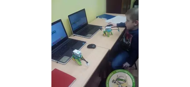 Первороботы Lego Wedo 2.0 в робошколе Электроник (ДС «Мастерская»)
