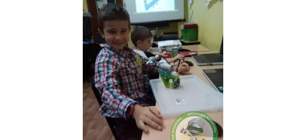 Первороботы Lego Wedo 2.0 в робошколе Электроник (Центр "Умная среда")