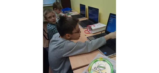 Первороботы Lego Wedo 2.0 в робошколе Электроник (ДС "Смышленок")