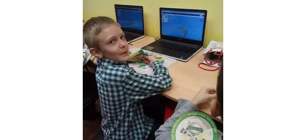 Первороботы Lego Wedo 2.0 в робошколе Электроник (ДЦ "Наши дети")