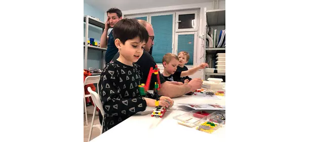 Курс Lego WeDo в центре Шаробот (Селигерская)
